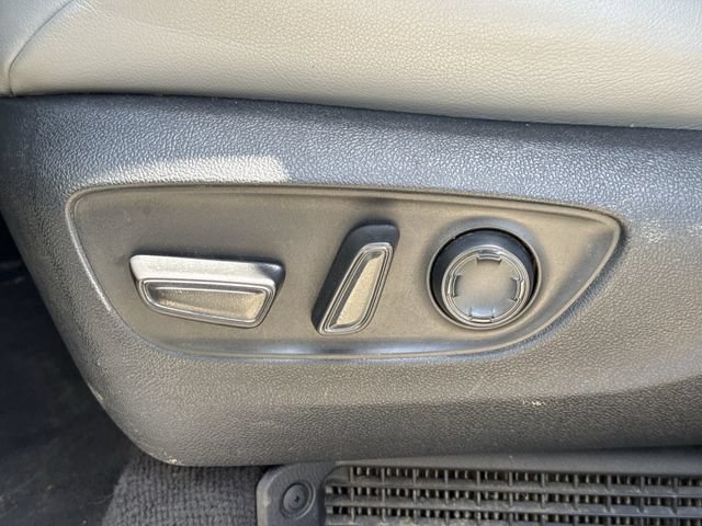 Used 2024 Toyota Sienna XLE FWD image 26