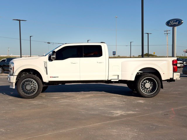 New 2025 Ford F450 Platinum AWD/4WD image 3