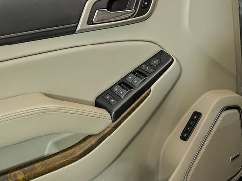 Used 2020 GMC Yukon XL Denali image 9