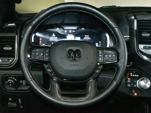 Used 2025 RAM 1500 Limited AWD/4WD image 23