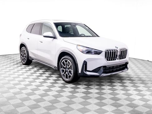 New 2026 BMW X1 xDrive28i w/ Technology Package AWD/4WD image 9
