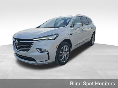 Used 2022 Buick Enclave Premium w/ Experience Buick Package image 9