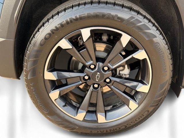 Used 2025 Chevrolet Equinox RS w/ Safety and Technology Package AWD/4WD image 6