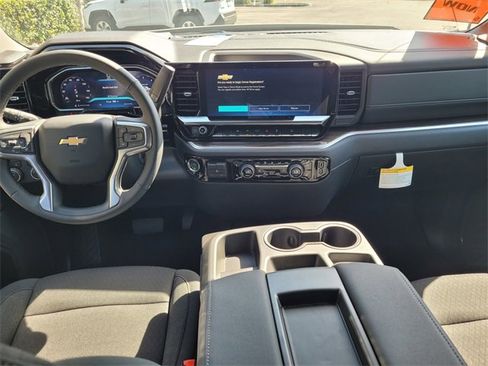 New 2026 Chevrolet Silverado 1500 LT w/ Z71 Off-Road Package image 7