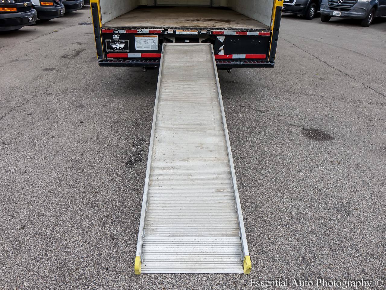 Used 2022 Ford E-350 and Econoline 350 Super Duty RWD image 16
