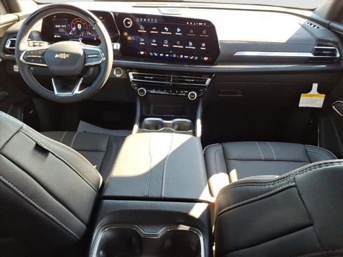 New 2026 Chevrolet Traverse High Country image 14