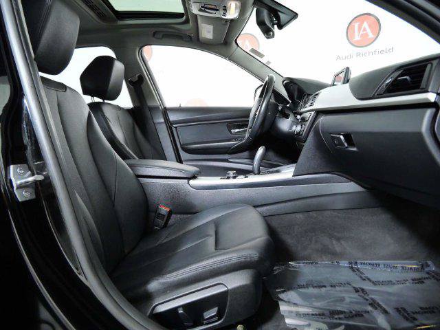 Used 2013 BMW 328i xDrive Sedan AWD/4WD image 28