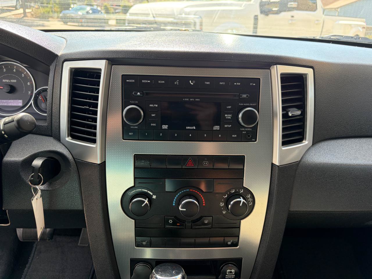 Used 2008 Jeep Grand Cherokee Laredo AWD/4WD image 17