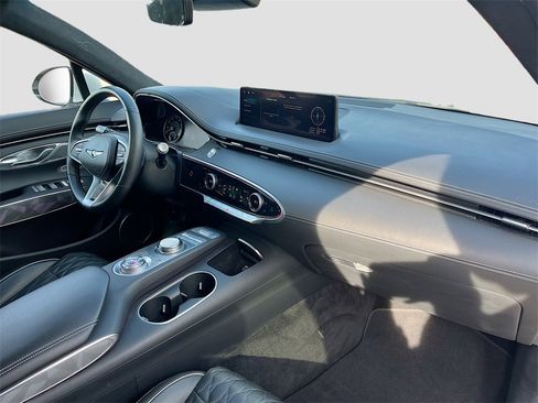 Used 2024 Genesis GV70 3.5T Sport w/ Sport Advanced Package image 30