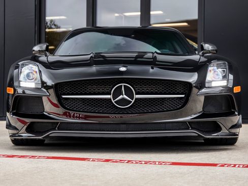 Used 2014 Mercedes-Benz SLS AMG Black Series image 5
