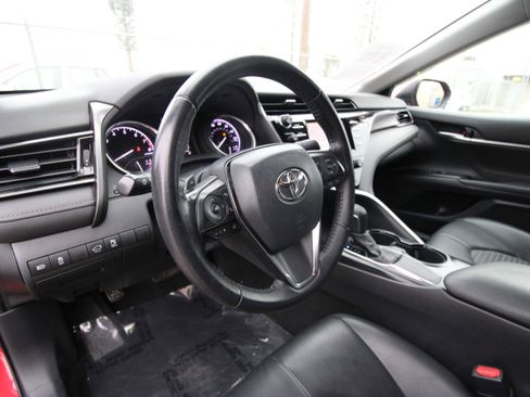 Used 2020 Toyota Camry SE image 33