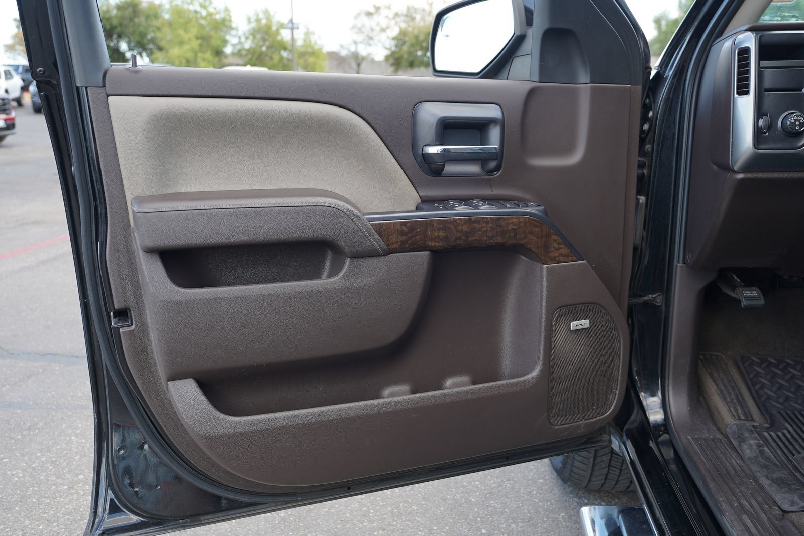 Used 2018 Chevrolet Silverado 1500 LT w/ Texas Edition RWD image 17