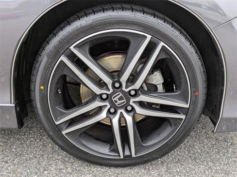 Used 2016 Honda Accord Sport image 11