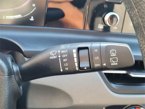 Used 2024 Kia Seltos LX image 17