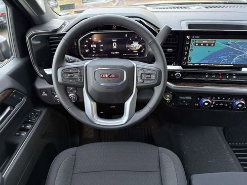 New 2026 GMC Sierra 2500 SLE w/ Preferred Package image 11