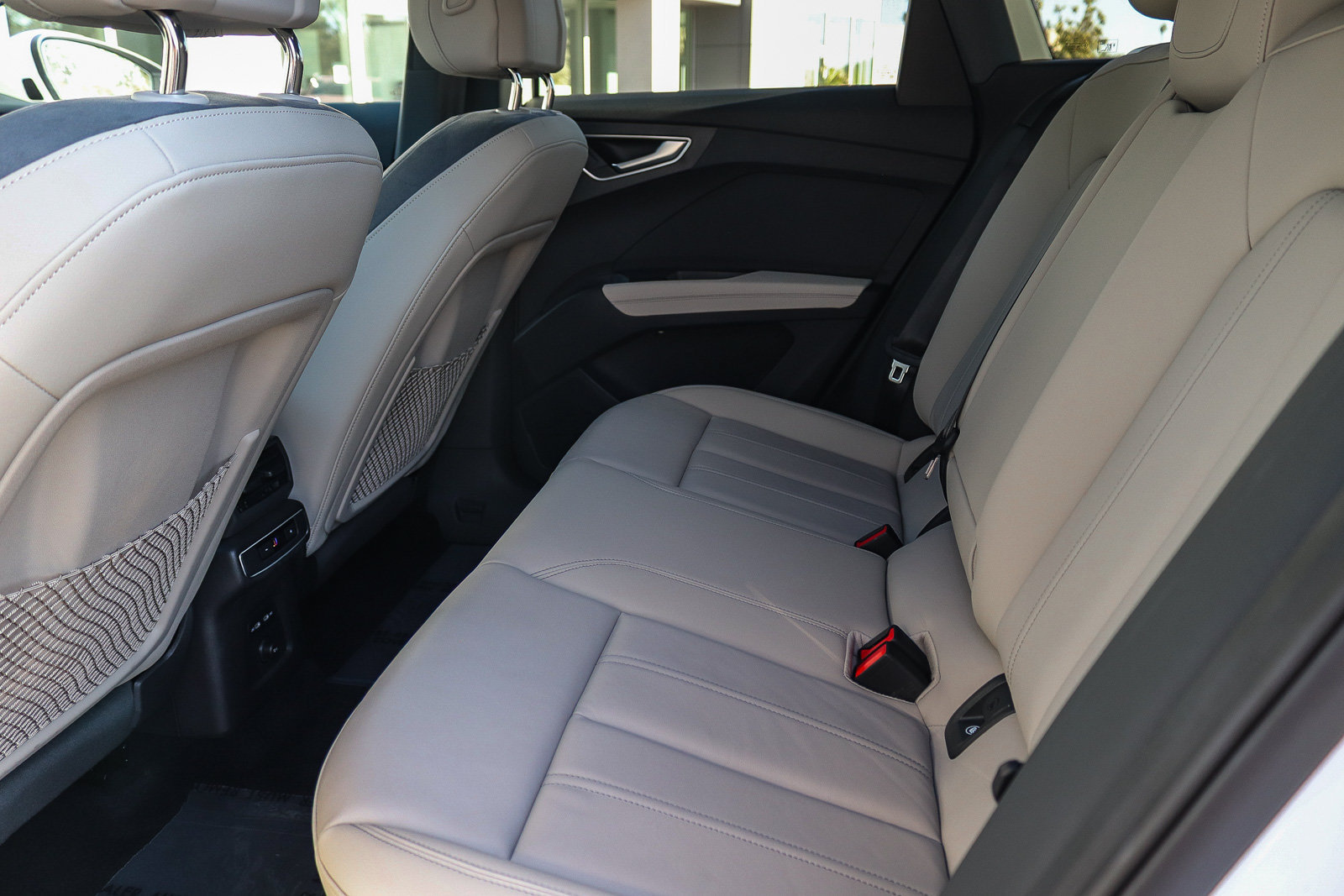 Used 2024 Audi Q4 e-tron Premium w/ Convenience Package AWD/4WD image 19