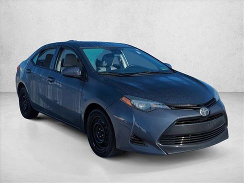 Used 2019 Toyota Corolla LE image 4