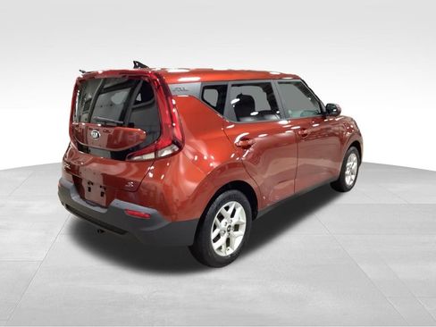 Certified 2020 Kia Soul S image 10