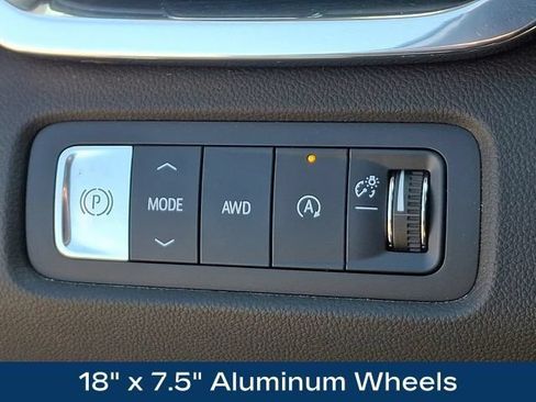 Used 2025 GMC Acadia Elevation AWD/4WD image 11