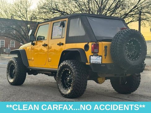 Used 2015 Jeep Wrangler Unlimited Rubicon w/ Connectivity Group image 6