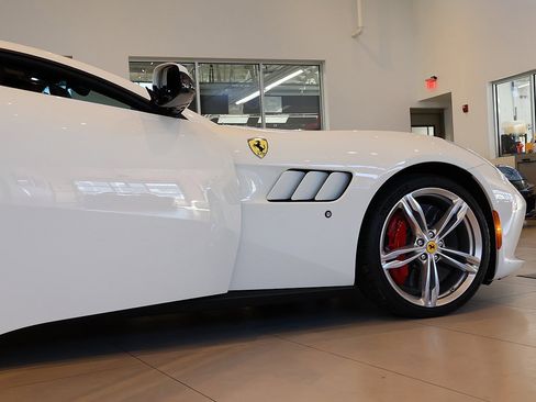 Certified 2018 Ferrari GTC4Lusso V12 image 47