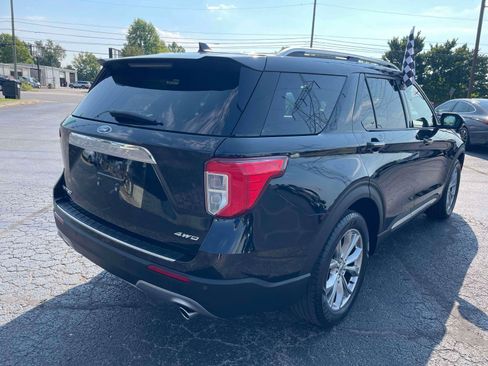 Used 2021 Ford Explorer Limited w/ Equipment Group 301A AWD/4WD image 8