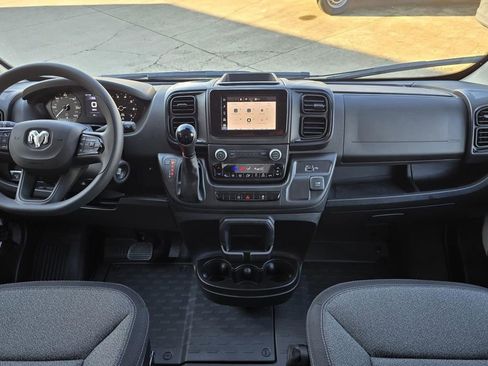 Used 2025 RAM ProMaster 3500 w/ Convenience Group image 19