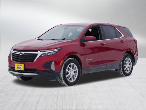 Used 2024 Chevrolet Equinox LT w/ LPO, Floor Liner Package image 3