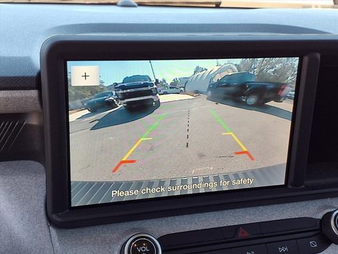 Used 2022 Ford Maverick XLT image 23