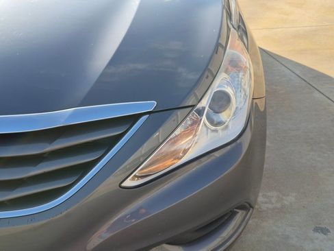 Used 2011 Hyundai Sonata GLS w/ Popular Equipment Pkg 2 FWD image 9