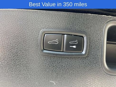 Used 2020 Porsche Macan AWD/4WD image 10