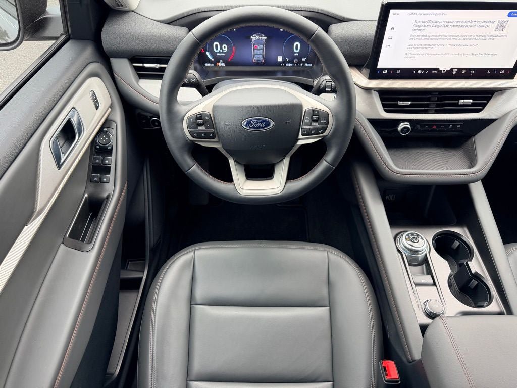 New 2026 Ford Explorer Active w/ Active Comfort Package RWD image 13