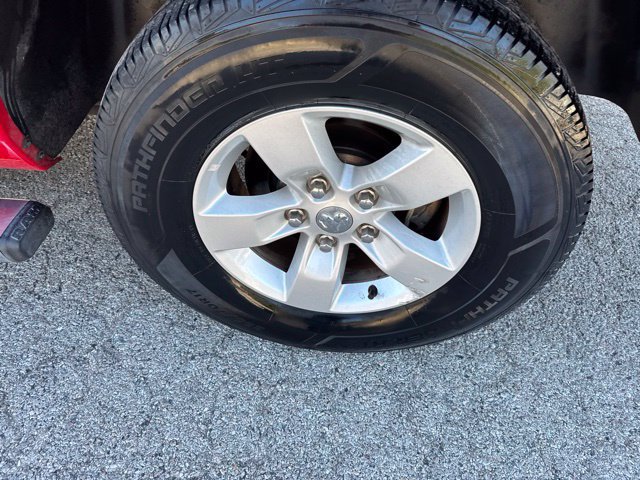 Used 2017 RAM 1500 Classic SLT RWD image 22