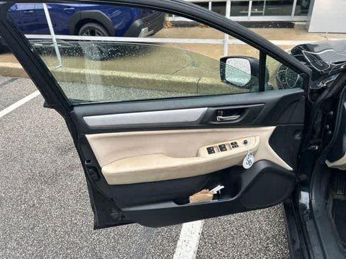 Used 2015 Subaru Legacy 2.5i Premium w/ Moonroof Package AWD/4WD image 22