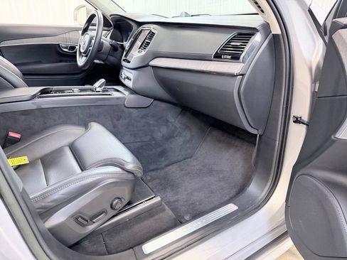 Used 2023 Volvo XC90 B6 Ultimate w/ Lounge Package AWD/4WD image 37
