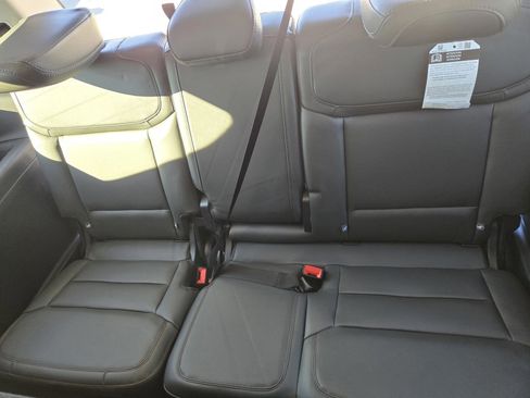 New 2025 Ford Expedition Active image 6