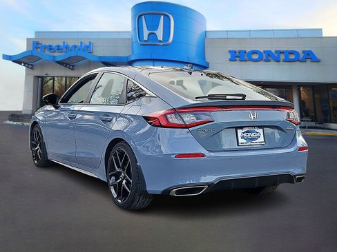 Used 2024 Honda Civic Sport Touring image 5