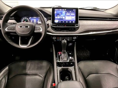 Used 2022 Jeep Compass Latitude image 15