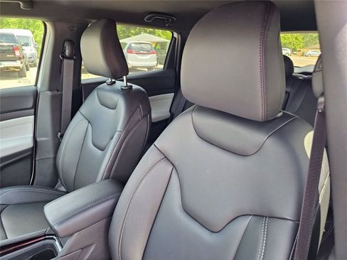 New 2026 Jeep Compass Limited AWD/4WD image 40
