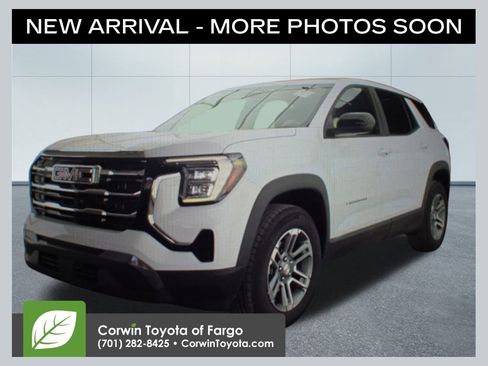 Used 2025 GMC Terrain Elevation image 1