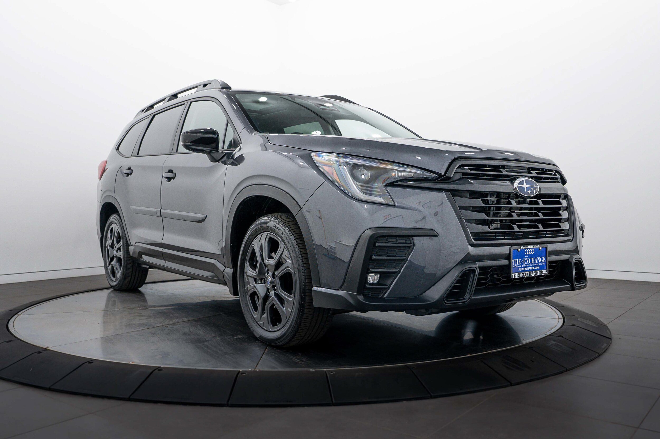 Used 2025 Subaru Ascent Bronze Edition AWD/4WD image 2