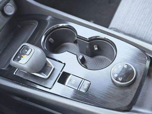 Certified 2023 Nissan Rogue SV image 26