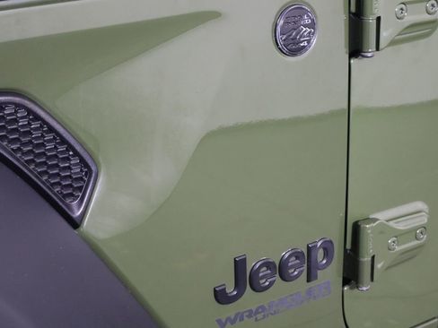 Used 2022 Jeep Wrangler Unlimited Sport image 38