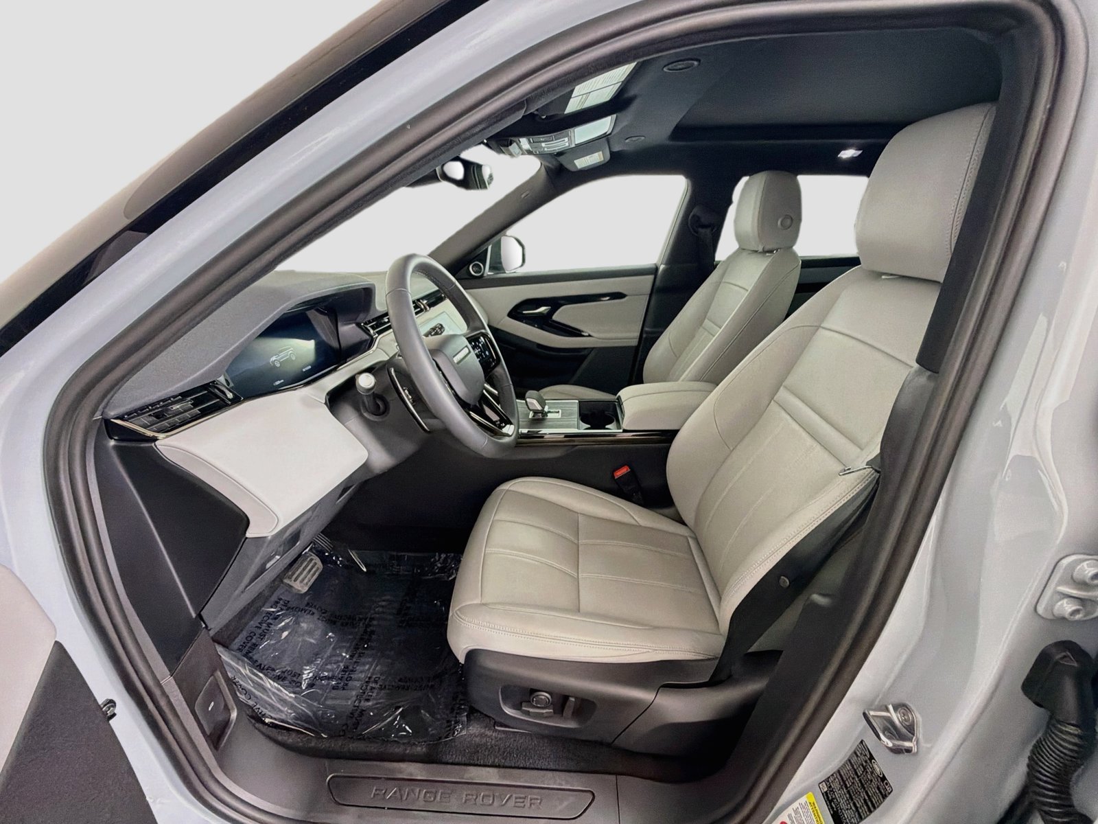 Certified 2026 Land Rover Range Rover Evoque S AWD/4WD image 22