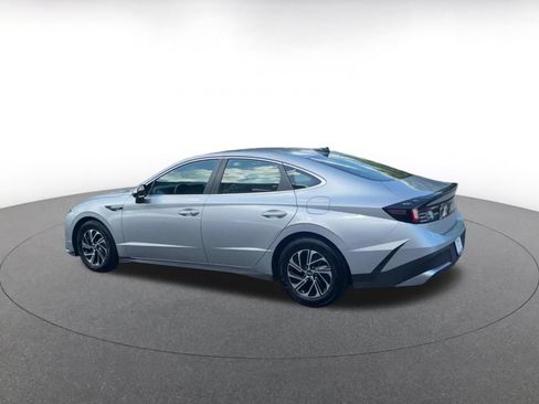 Used 2026 Hyundai Sonata Blue FWD image 9