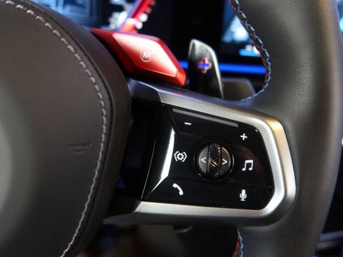 Used 2025 BMW M5 w/ Carbon Package image 35