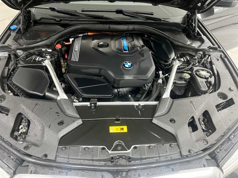 Used 2023 BMW 530e xDrive w/ Luxury Seating Package AWD/4WD image 24