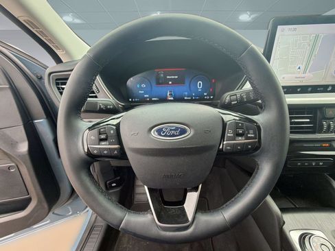Used 2024 Ford Escape Platinum AWD/4WD image 11