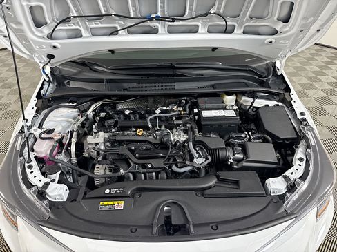 Used 2025 Toyota Corolla LE FWD image 38