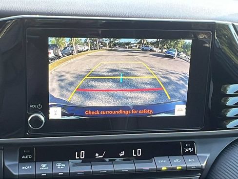 Used 2025 Toyota Camry SE w/ Convenience Package FWD image 16
